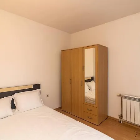 Апартаменты Cosy 2 Bedroom At An Excellent Location